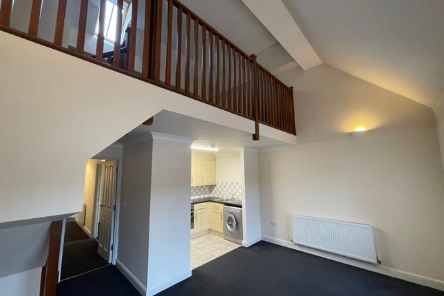 Maisonette to rent in Station Street, Atherstone