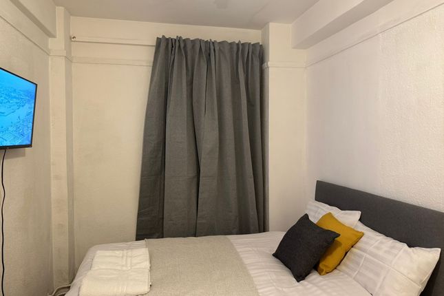 Flat to rent in Primrose Hill Court, King Henrys Road, London