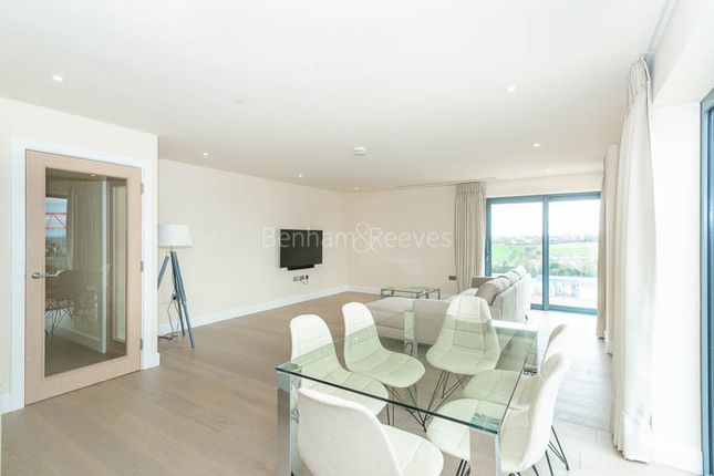 3 Bedroom Flats To Let In Colindale Primelocation