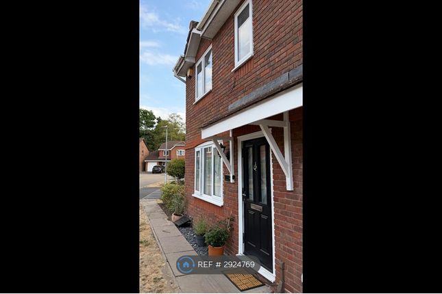 Saxon Drive, Warfield, Bracknell photo 5