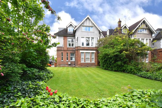 Flat to rent in St. Mildreds Road, Lee