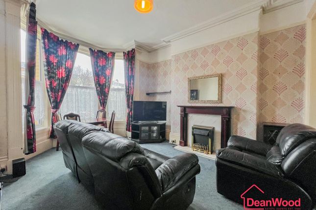 13, Hutchinson Square, Douglas photo 5