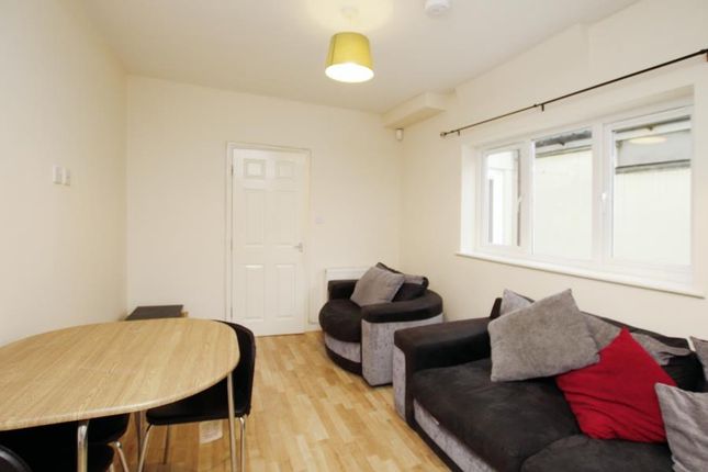 Thumbnail Flat to rent in Filton Road, Horfield, Bristol