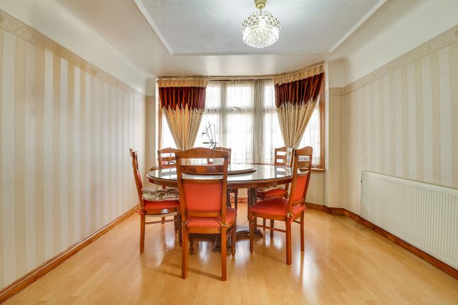 Semi-detached house to rent in Kingshill Drive, Harrow