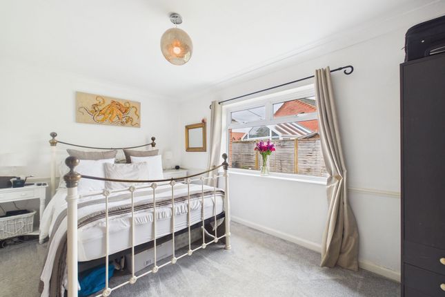 27a Edenham Road, Bourne photo 4