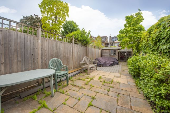 Terraced house to rent in Amity Grove, London