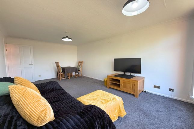 Flat 20, Moss Manor, Sale photo 2