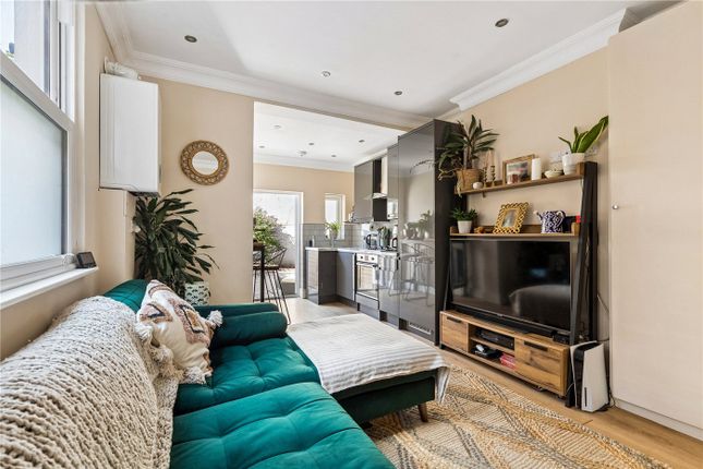 67, Briscoe Road, London photo 2