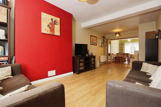 32, Freeburn Causeway, Coventry photo 3
