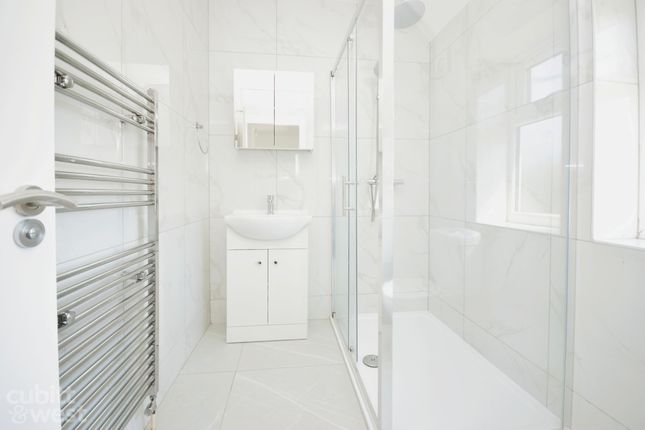 97, Hillside, Brighton photo 4