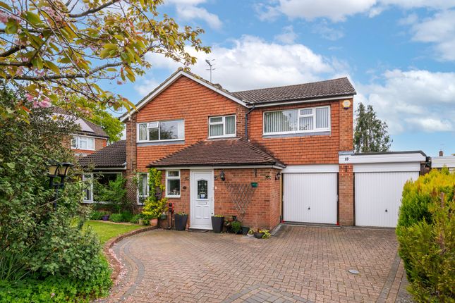 Detached house for sale in Woodfield Close, Redhill
