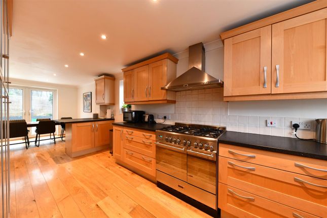 11, Thirlmere, Stevenage photo 3