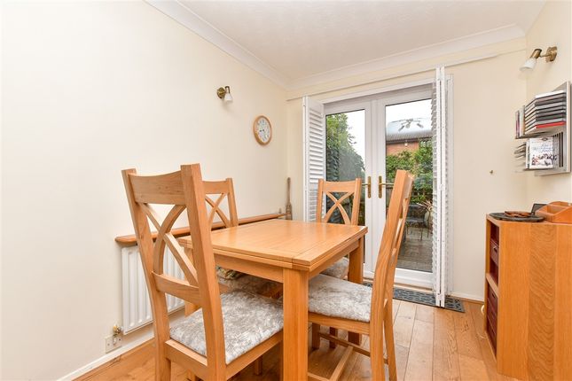 Betony Close, Croydon photo 2