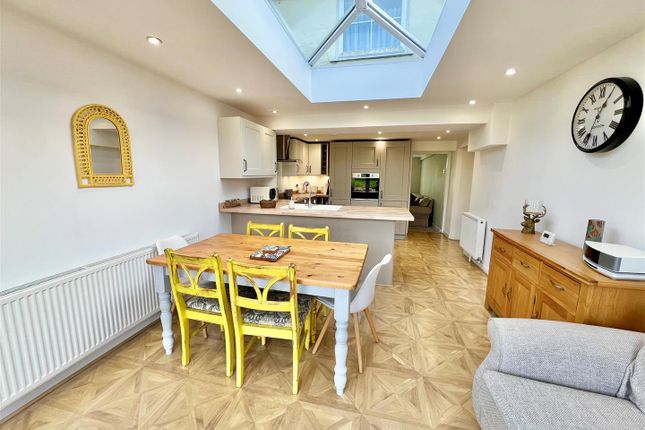 The Mount, Newport Road, Niton photo 3