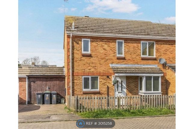 Bradfield Close, Rushden photo 2