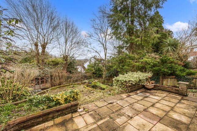 23 Hillside Way, Brighton photo 2