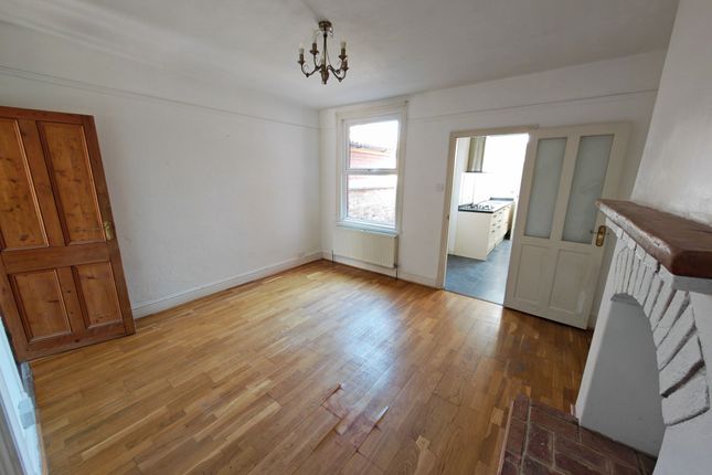 Bradford Road, Trowbridge photo 3