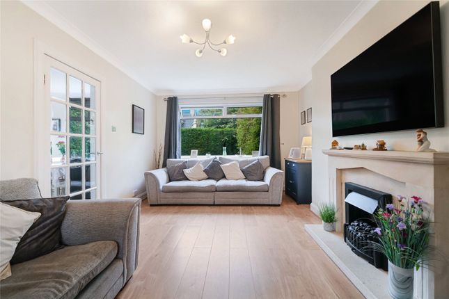 29, Bonnyton Drive, Glasgow photo 2