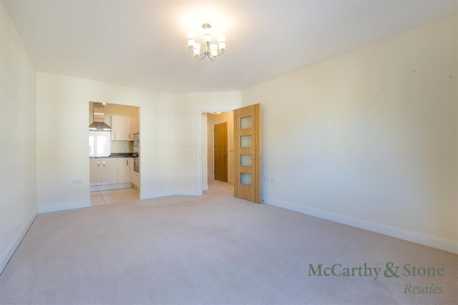 16 Keatley Place, Hospital Road, Moreton-In-Marsh photo 4