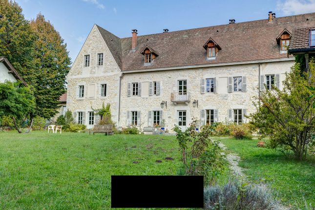 Thumbnail Villa for sale in Champagne En Valromey, Beaujolais / Pierres Dorees, Burgundy To Beaujolais