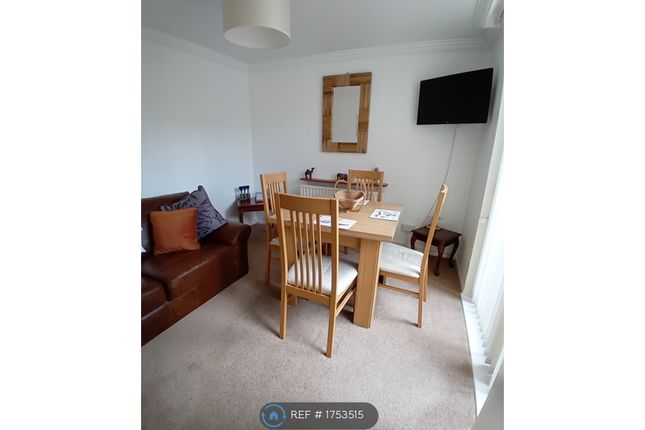 Room to rent in Christopher Walk, Lichfield