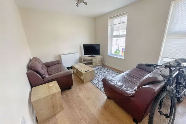 3, Meadow Rise, Durham photo 2