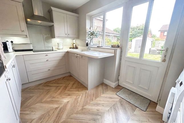 16 Mardon Close, Knutsford photo 3