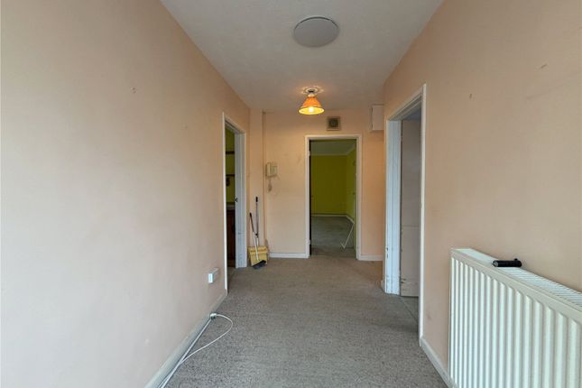 Flat 15, Stoke Water House,, Beaminster, Dorset photo 4