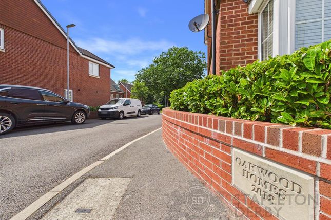 17, Oakwood Gardens, St. Helens photo 2