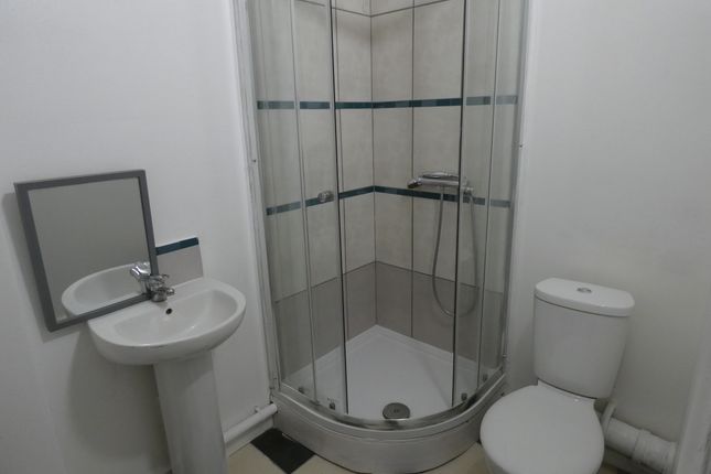 132d, Kings Road, ST. ALBANS photo 5
