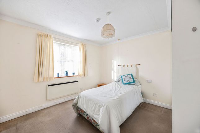 32 Orchard Walk, Watlington photo 4