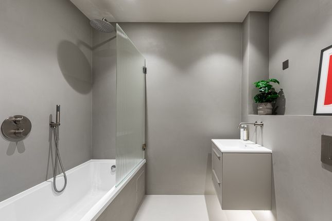 Flat 22 Britannia Lofts 16-26, Banner Street, London photo 4
