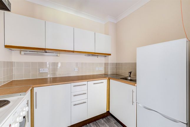 16, Birch Tree Court, Worthing photo 3