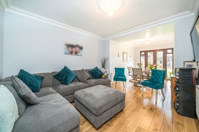 5, Senlac Road, London photo 3
