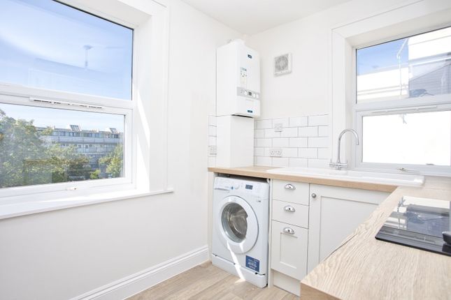 Flat 2, 115, Pleydell Gardens, Kent photo 4