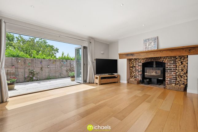 3, Hunters Court, Manningtree photo 4