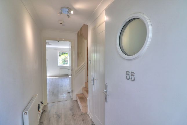 55, Hilton Gardens, Glasgow photo 2