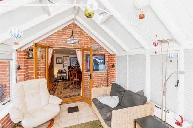 End Cottage,, Silver Street, Hampshire photo 4