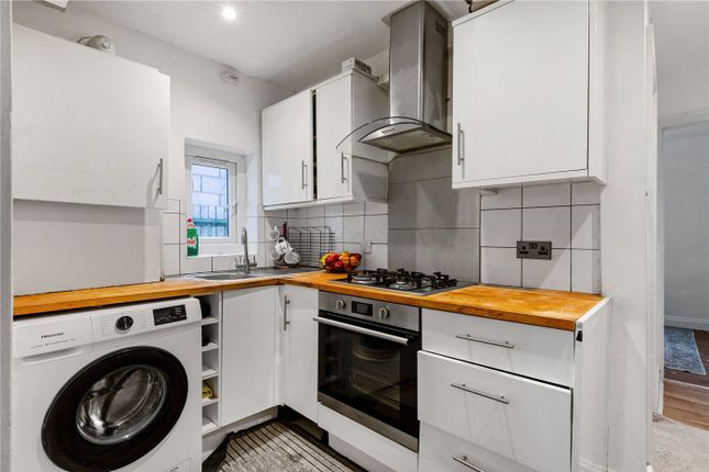 11A, Crusoe Road, Mitcham photo 3