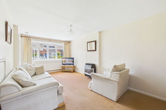 12 Eaton Street, Nottingham photo 2