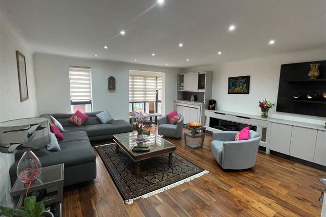 Thumbnail Semi-detached house for sale in Windsor Way, Brook Green, London