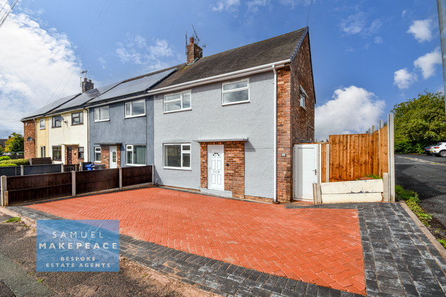 Fully Renovated Three Bedroom End Terrace With Driveway