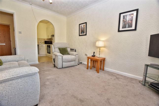 36, Lowry Court, Greater Manchester photo 4