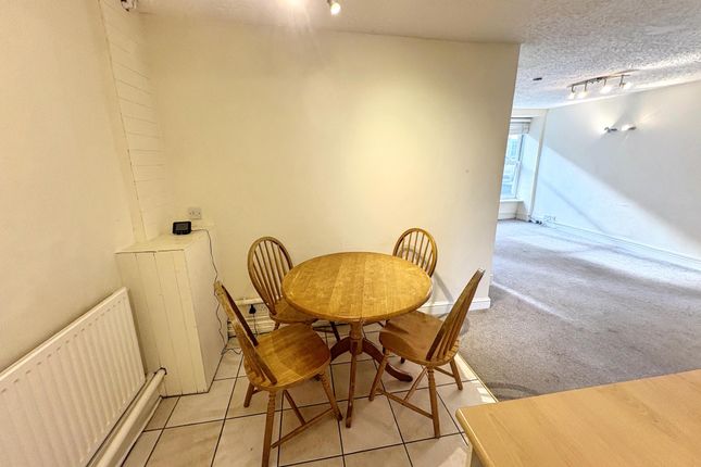 6 Ground Floor Flat, Silver Street, Tetbury photo 5