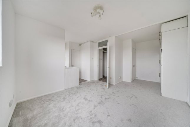 Flat 21, Keats House,, Porchester Mead, Beckenham photo 4