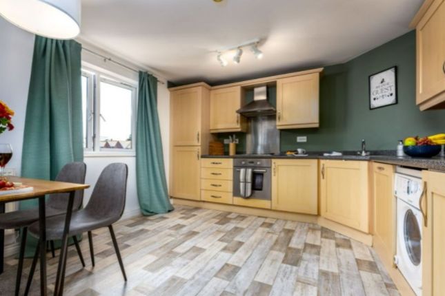 Flat to rent in Burt Place, Cardiff