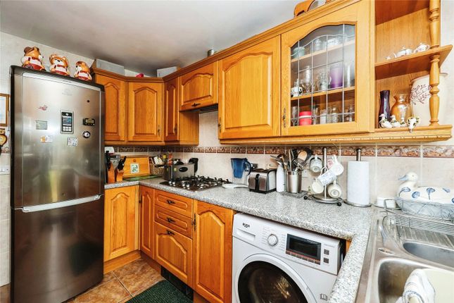 207a, Greenfield Crescent, Hampshire photo 2