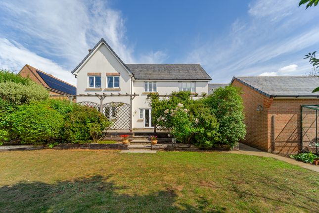 24 Observatory Field, Winscombe photo 4