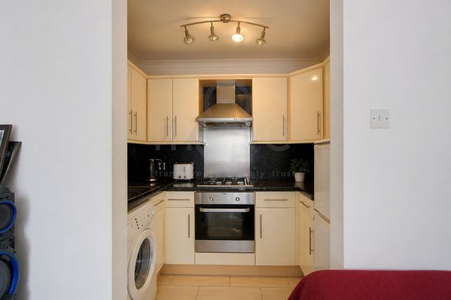 Flat 4 54, College Road, Kent photo 4