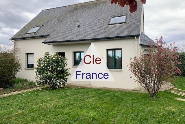 Detached house for sale in Saint-Meloir-Des-Ondes, Bretagne, 35350, France